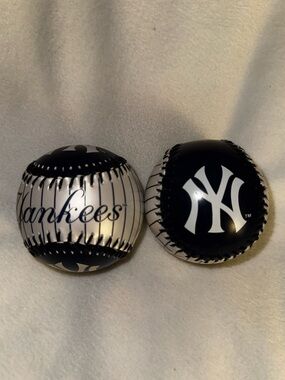 NEW YORK YANKEES Pinstripe Baseballs (2) Navy, White & Silver by Franklin
